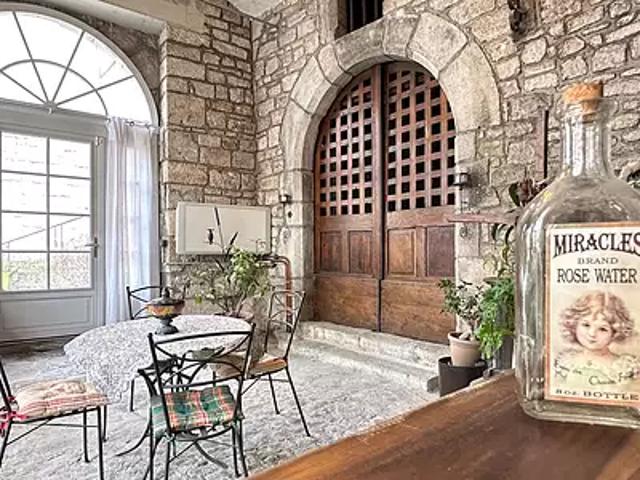 Salins les Bains 39110 Achat / Vente maison 20 pièces t20 cave
