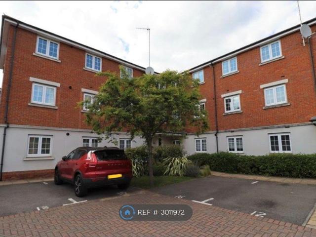 Salisbury Close, Rayleigh SS6, 2 bed flat to rent, £1,350 pcm | PrimeLocation