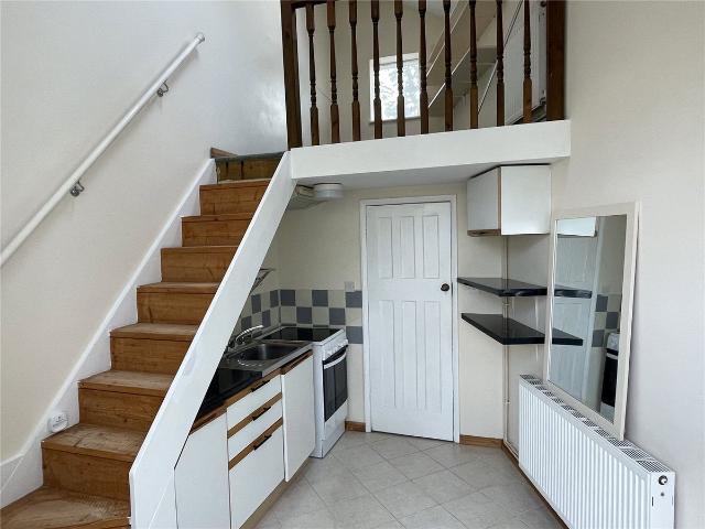 Salisbury Crescent, Oxford OX2, Studio to rent, £1,000 pcm | PrimeLocation
