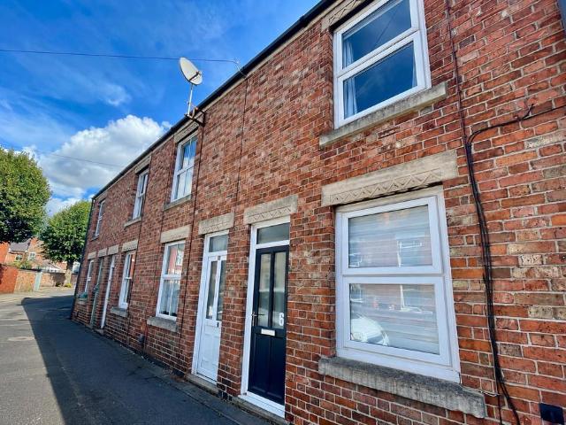 Salisbury Avenue, Melton Mowbray 2 bed terraced house to rent £850 pcm £196 pw