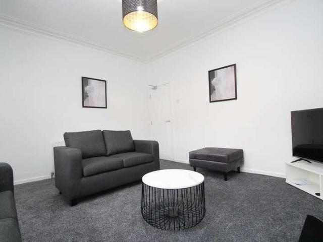 Salisbury Avenue, Armley, Leeds, LS12