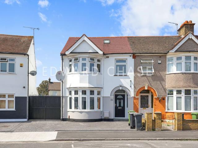 Salisbury Avenue, Barking IG11, 5 bed semi detached house to rent, £3,000 pcm | PrimeLocation