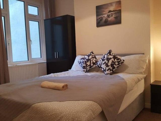 Salisbury Avenue, Westcliff on Sea SS0 1 bed in a house share to rent £650 pcm £150 pw
