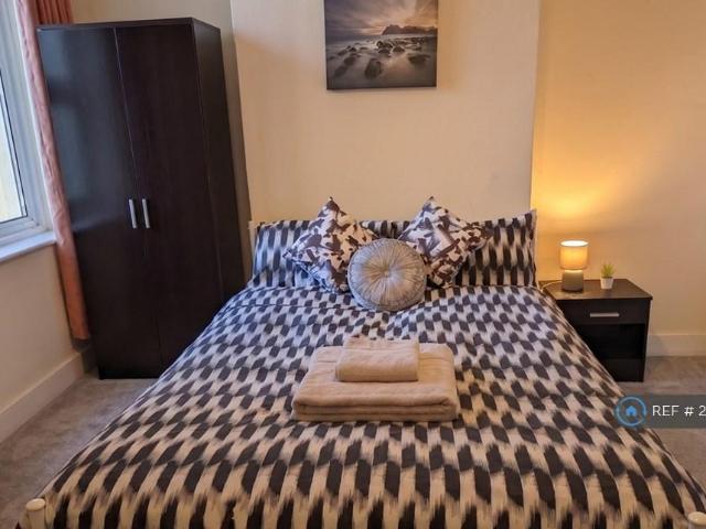 Salisbury Avenue, Westcliff On Sea, SS0 1 bed in a house share to rent £680 pcm £157 pw
