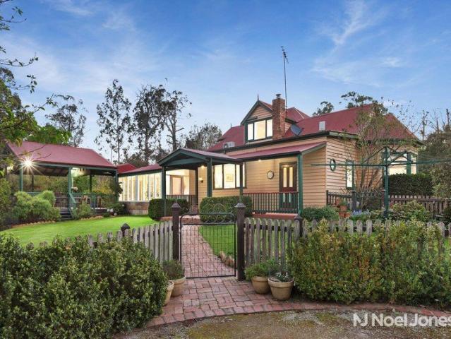 'Salisbury Dene' Serene Dual Living