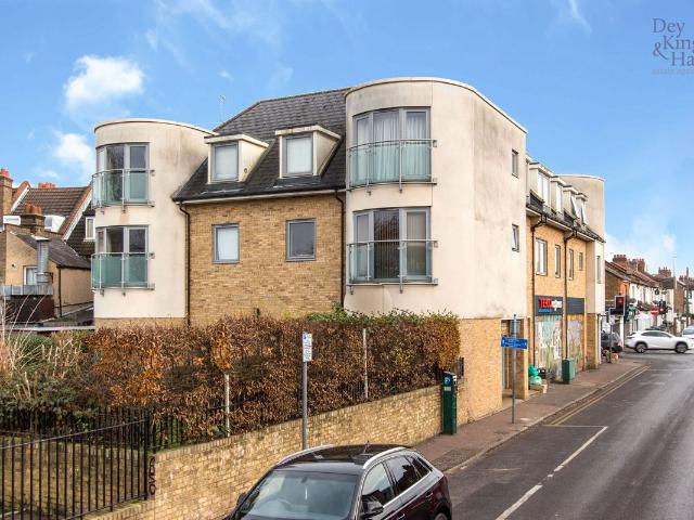 Harwoods Road, Watford, Hertfordshire WD18, 1 bed flat to rent, £1,295 pcm | PrimeLocation
