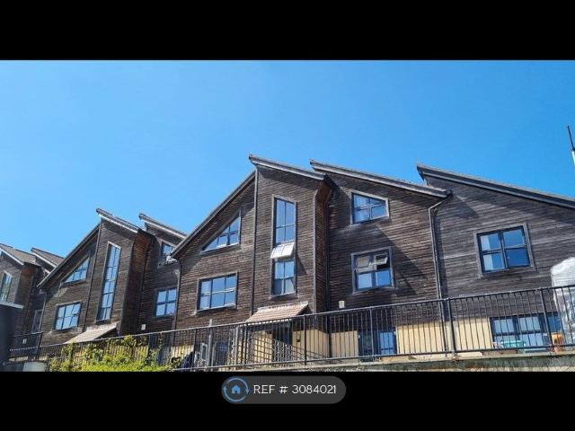 Salisbury House, Bristol BS6, 2 bed flat to rent, £1,500 pcm | PrimeLocation