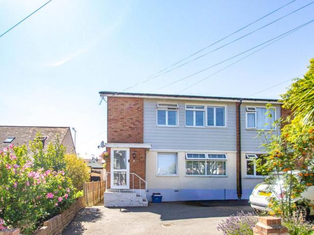 Salisbury Manor Leigh On Sea 2 bed flat to rent £1,600 pcm £369 pw