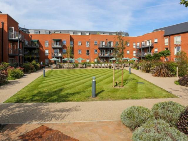 Salisbury SP1, 1 bed flat to rent, £3,100 pcm | PrimeLocation