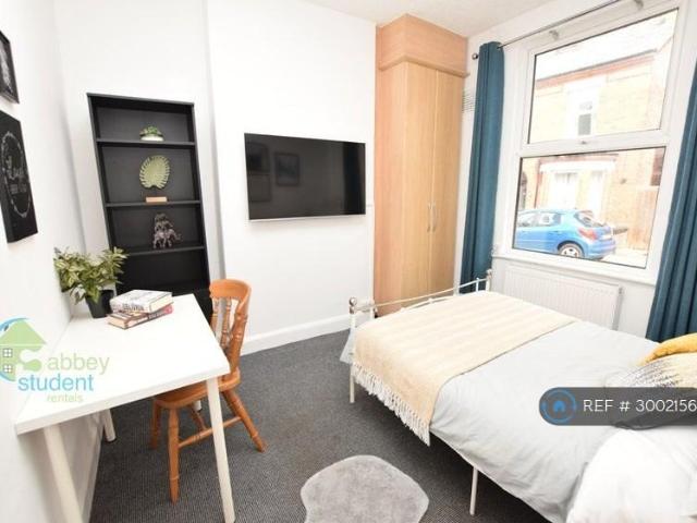 Salisbury St, Chester, CH1 1 bed in a house share to rent £595 pcm £137 pw