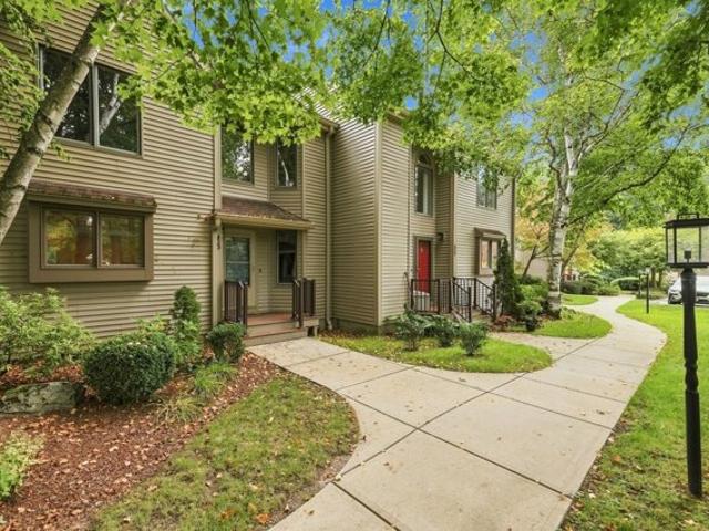 Salisbury St Apt,worcester, Condo For Sale