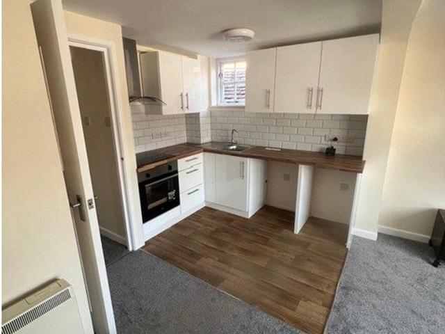 Salisbury Street, Blandford Forum DT11, 1 bed flat to rent, £795 pcm | PrimeLocation