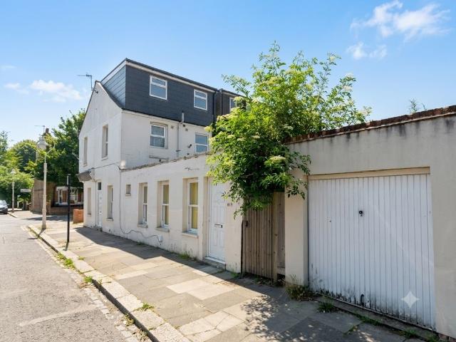 Salisbury Road, West Ealing W13, 1 bed flat to rent, £1,550 pcm | PrimeLocation