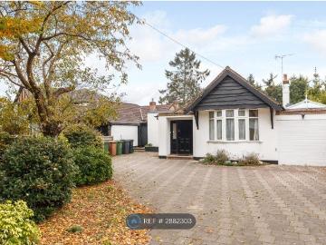 Salisbury Road, Worcester Park KT4, 3 bed bungalow to rent, £3,500 pcm | PrimeLocation