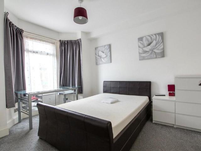 Salisbury Road, Berkshire RG30 1 bed terraced house to rent £600 pcm £138 pw