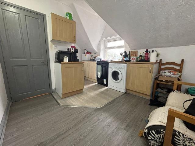 Salisbury Road, Cathays CF24, 2 bed terraced house to rent, £1,100 pcm | PrimeLocation