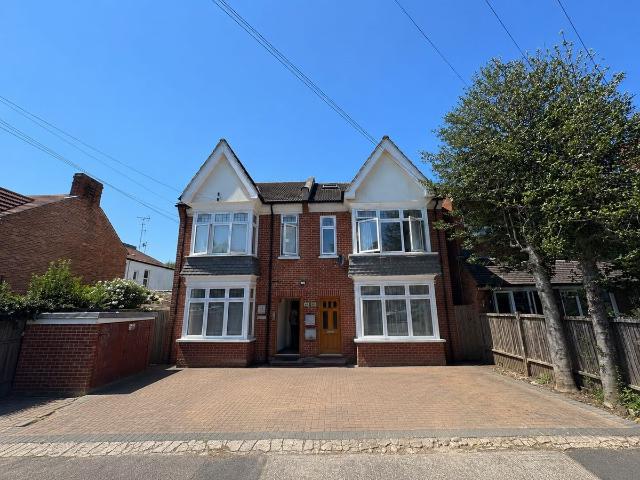 Salisbury Road, Harrow HA1, 2 bed maisonette to rent, £2,000 pcm | PrimeLocation