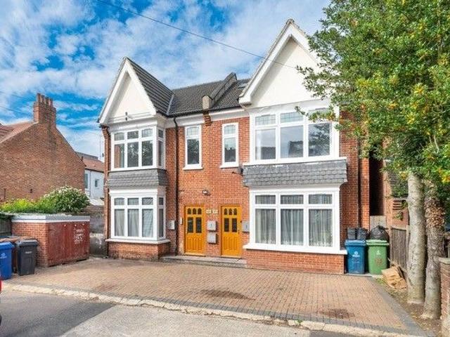 Salisbury Road, Harrow HA1, 2 bed flat to rent, £1,950 pcm | PrimeLocation