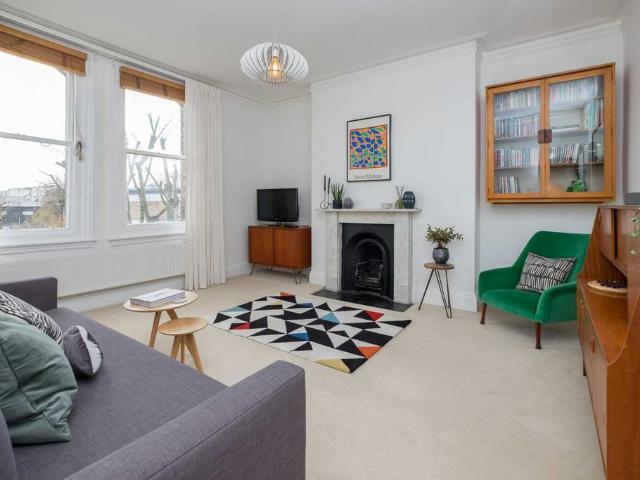 Salisbury Road, Hove 2 bed flat to rent £8,017 pcm £1,850 pw