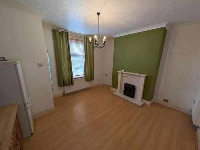 Salisbury Road, Keighley, BD22