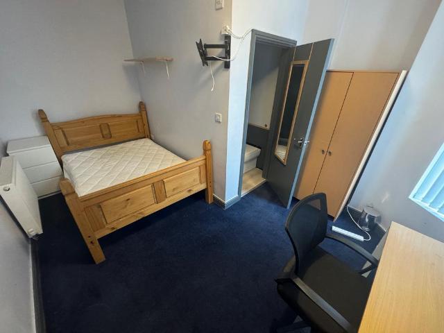 Salisbury Road, Liverpool, L15 1 bed in a house share to rent £575 pcm £133 pw