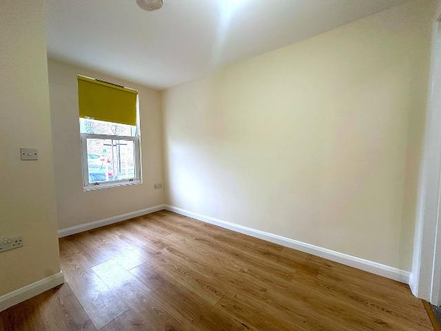 Salisbury Road, London W13, 1 bed flat to rent, £1,475 pcm | PrimeLocation