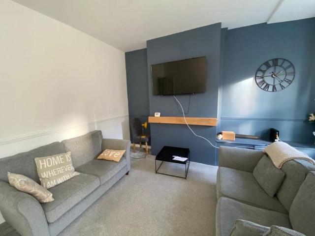 Salisbury View Room 2, Armley, Leeds