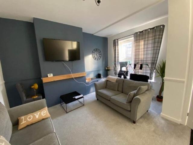 Salisbury View Room 2, Armley, Leeds