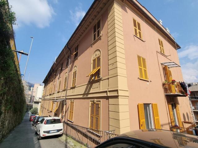 Salita Giovanni Meloni 2 5 vani 67mq