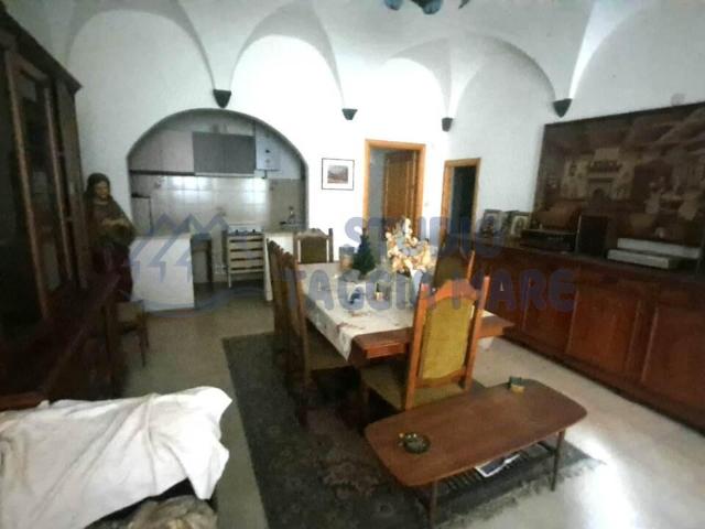Salita San Nicolo´ bilocale 60mq