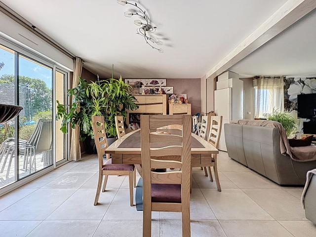 SALLENELLES VUE EXCEPTIONNELLE Maison contemporaine T6 vie de plain pied