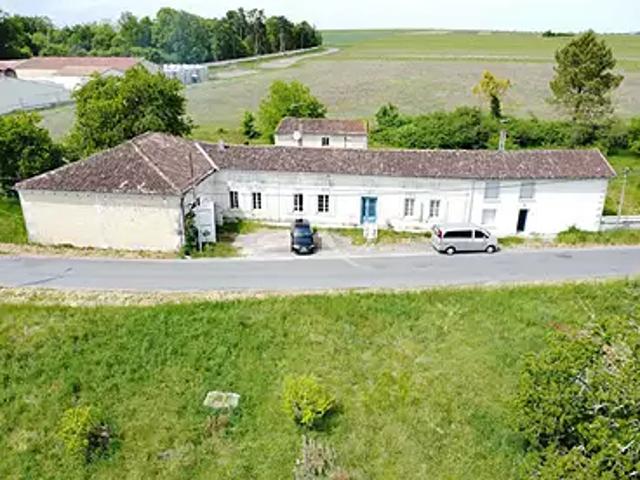 Salles d'Angles 16130 Achat / Vente maison 6 pièces t6