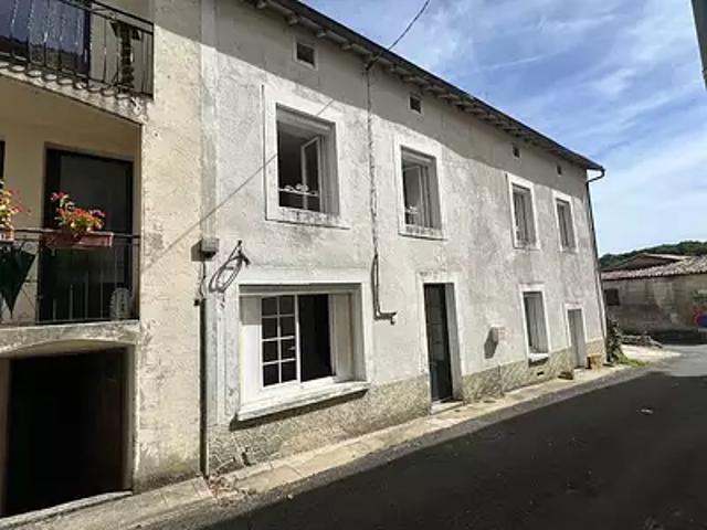 Salles Lavalette 16190 Achat / Vente maison 4 pièces t4