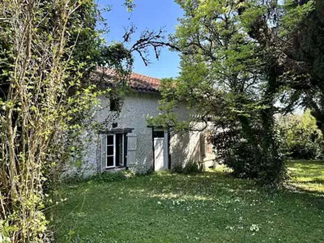 Salles Lavalette 16190 Achat / Vente maison