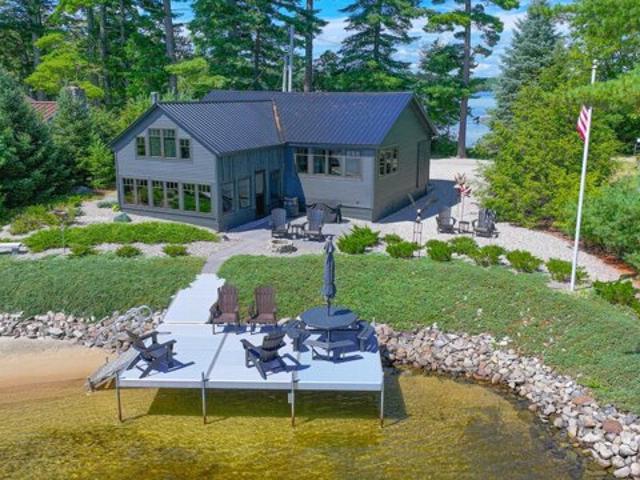 Salmon Point Rd, Bridgton, Home For Sale