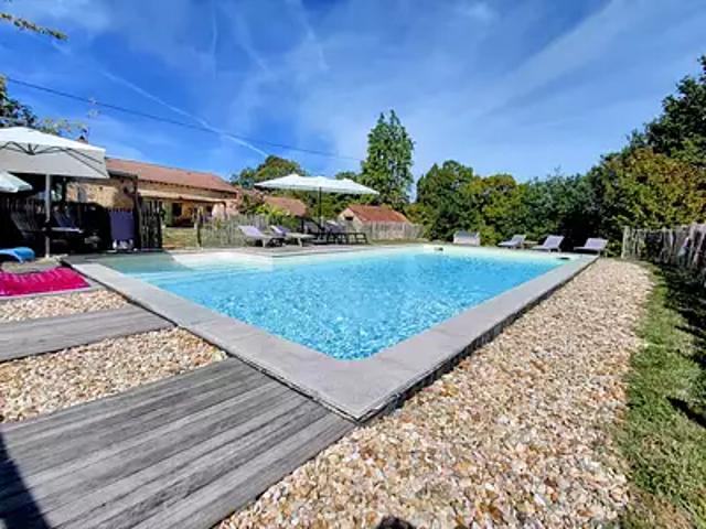 Salon 24380 Achat / Vente maison 7 pièces t7 piscine jardin