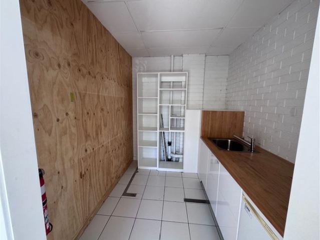 Salon / Beauty Salon