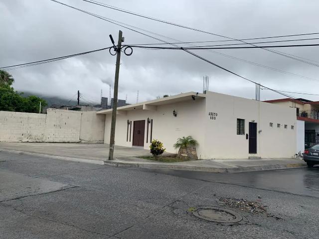 SALON DE EVENTOS EN VENTA, SANTA CATARINA