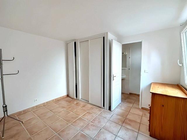 SALON DE PROVENCE APPARTEMENT T2 25.85 m2