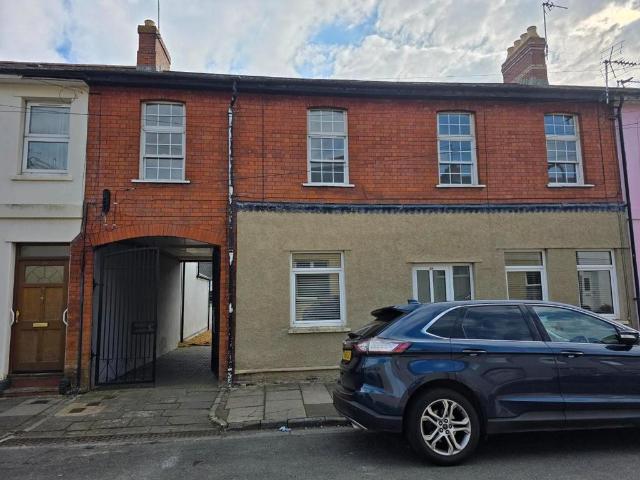 Salop Street, Penarth 2 bed flat to rent £1,050 pcm £242 pw