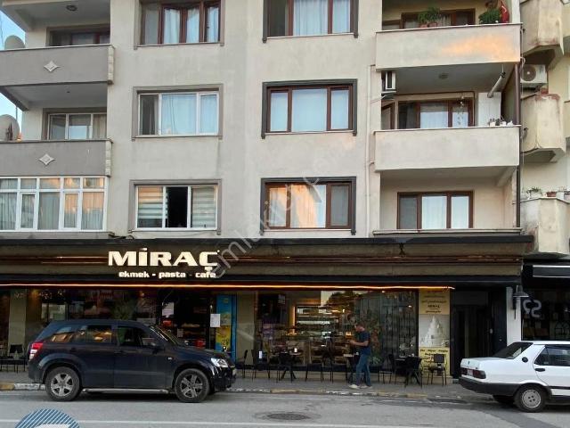Sapanca Mimar Sinan Caddesinde Satılık 3+1 Daire