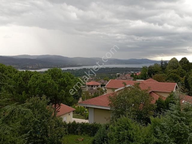 Sapanca Göl Manzaralı Kartepe Kayak Merkezne Yakın Triplex Villa