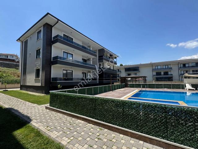 Sapanca Göl Mahallesinde Sudenaz Cıty Life Sitesinde Kiralık Daire