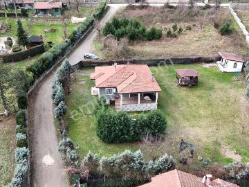 Sapanca Hacımercanda Havuzlu Eşyalı Müstakil Villa