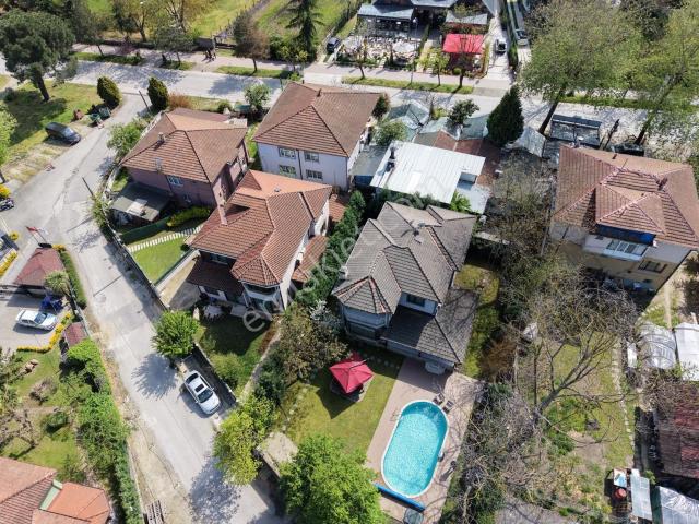 Sapanca Kırkpınar Bağdat Caddesinde Müstakil, Eşyalı Satılık Villa