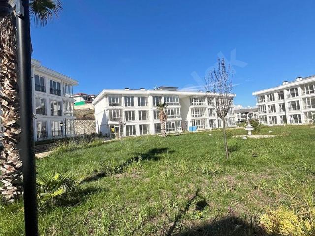 SAPANCA YÜZEVLER MAH.DE SİTE İÇİNDE SIFIR ARA KAT 3+1 DAİRE