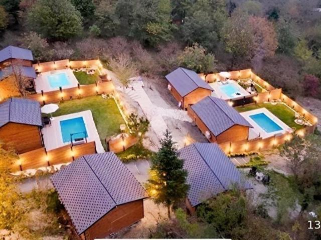 SAPANCA'DA ARAÇ TAKASLI DOĞAYLA İÇ İÇE BUNGALOV OTEL İŞLETMESİ