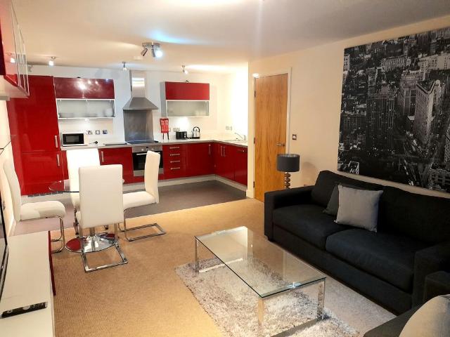 Sapphire House, Milton Keynes, MK9 2 bed apartment to rent £1,550 pcm £358 pw
