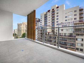 SAPPHIRE MODERN ONE BEDROOM+STUDY APARTMENT, WITH GOOD VIEWS