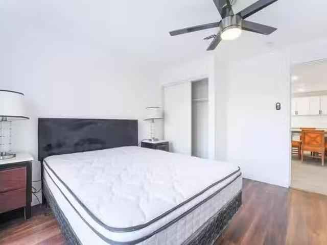Sapphire Room